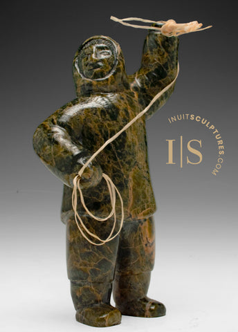 VINTAGE 10" Eskimo Hunter with Spear by Isaaci Etidloie *Guys! Over Here!*